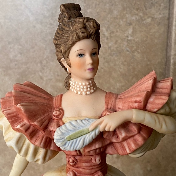 LENOX FIRST WALTZ Lady Collectable Porcelain Sculpture Figurine Vintage Retired - Picture 13 of 15